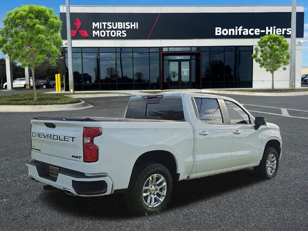 Used 2023 Chevrolet Silverado 1500 RST AWD/4WD image 4