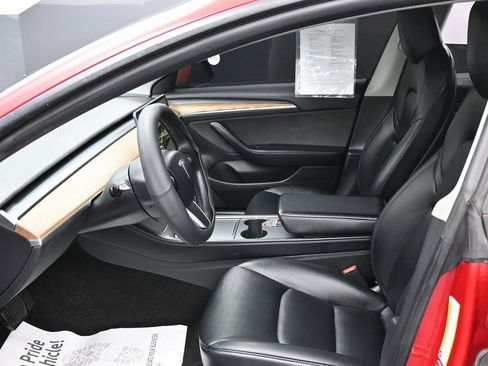 Used 2022 Tesla Model 3 Standard Range image 16