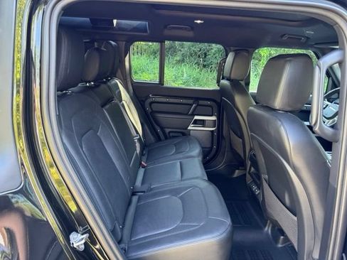 Certified 2024 Land Rover Defender 110 S AWD/4WD image 17