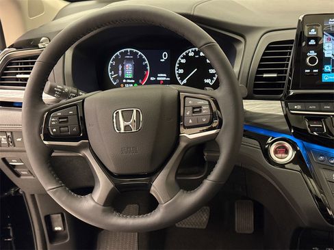 New 2026 Honda Odyssey Elite image 18