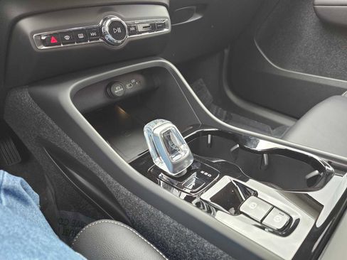 New 2026 Volvo XC40 B5 Plus w/ Protection Package Premier image 27