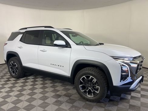 New 2026 Chevrolet Equinox ACTIV w/ Convenience Package III image 2