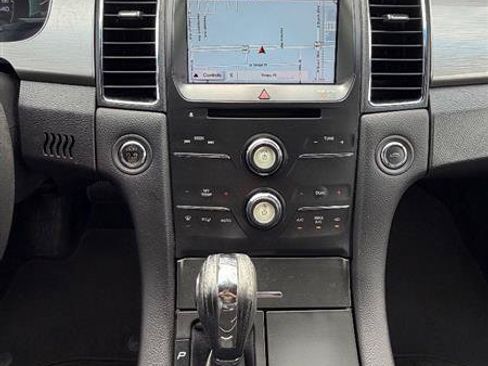 Used 2016 Ford Taurus SEL w/ Equipment Group 201A FWD image 12