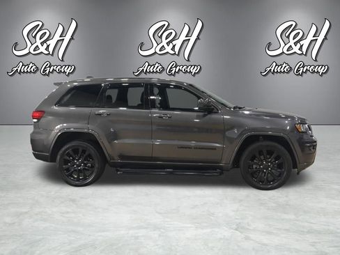 Used 2019 Jeep Grand Cherokee Altitude image 20