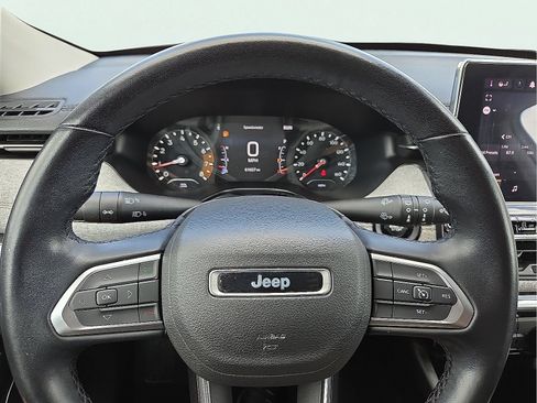 Used 2022 Jeep Compass Latitude AWD/4WD image 24