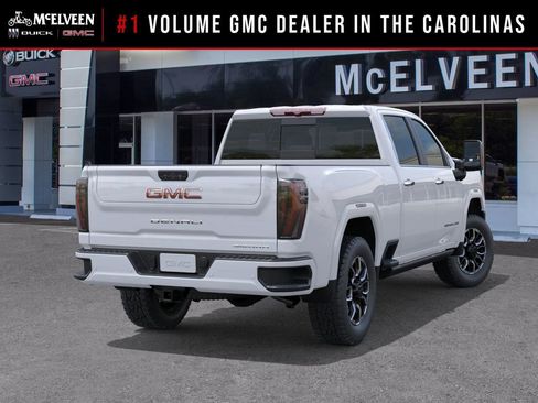 New 2026 GMC Sierra 2500 Denali AWD/4WD image 4