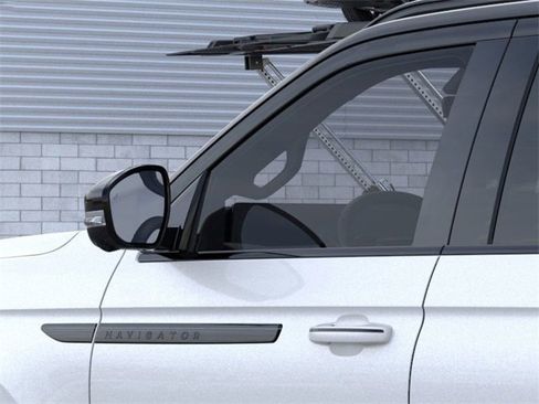 New 2025 Lincoln Navigator L Black Label image 20