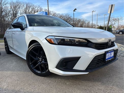 Certified 2023 Honda Civic Sport image 2