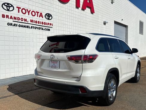 Used 2015 Toyota Highlander Limited image 5