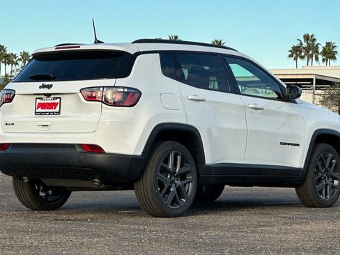 New 2026 Jeep Compass Latitude image 4