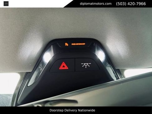 Used 2025 Lucid Air Pure RWD image 41
