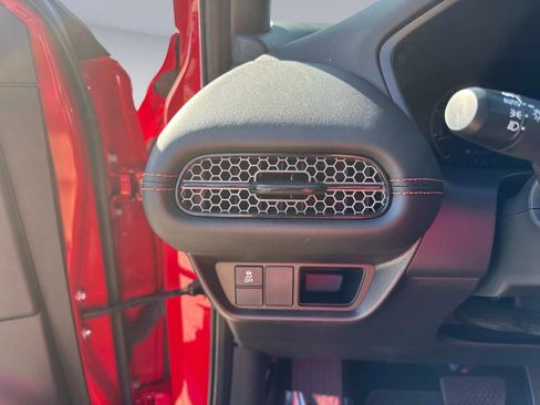 Certified 2024 Honda HR-V Sport image 31