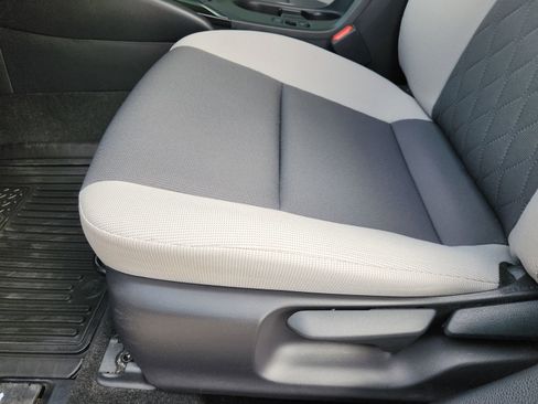 Used 2024 Toyota Corolla LE image 29