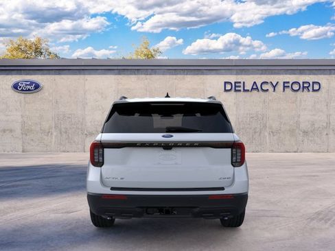 New 2026 Ford Explorer Active AWD/4WD image 6