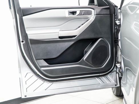 Used 2022 Ford Explorer XLT w/ Equipment Group 202A image 42