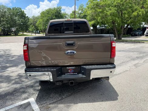 Used 2015 Ford F250 Lariat w/ Lariat Ultimate Package AWD/4WD image 6