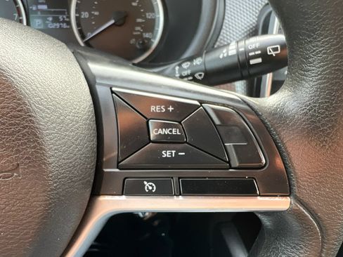 Used 2020 Nissan Kicks S FWD image 22