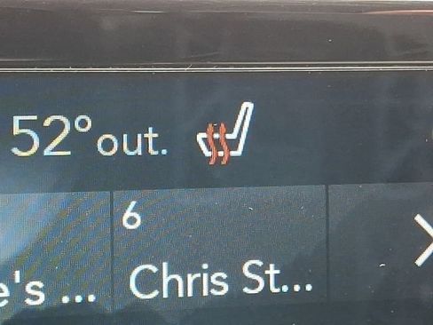 Used 2018 Chrysler Pacifica Touring-L image 25