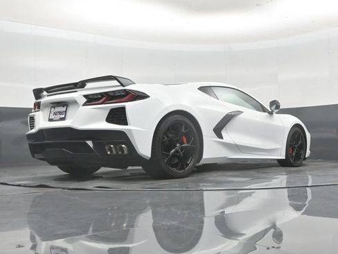 Used 2022 Chevrolet Corvette Stingray Premium Cpe w/ Z51 Performance Package RWD image 52