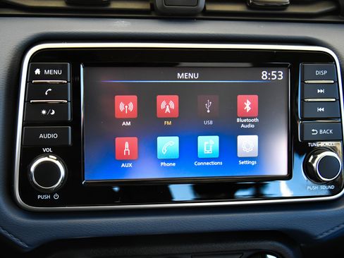 Used 2023 Nissan Versa SV FWD image 18