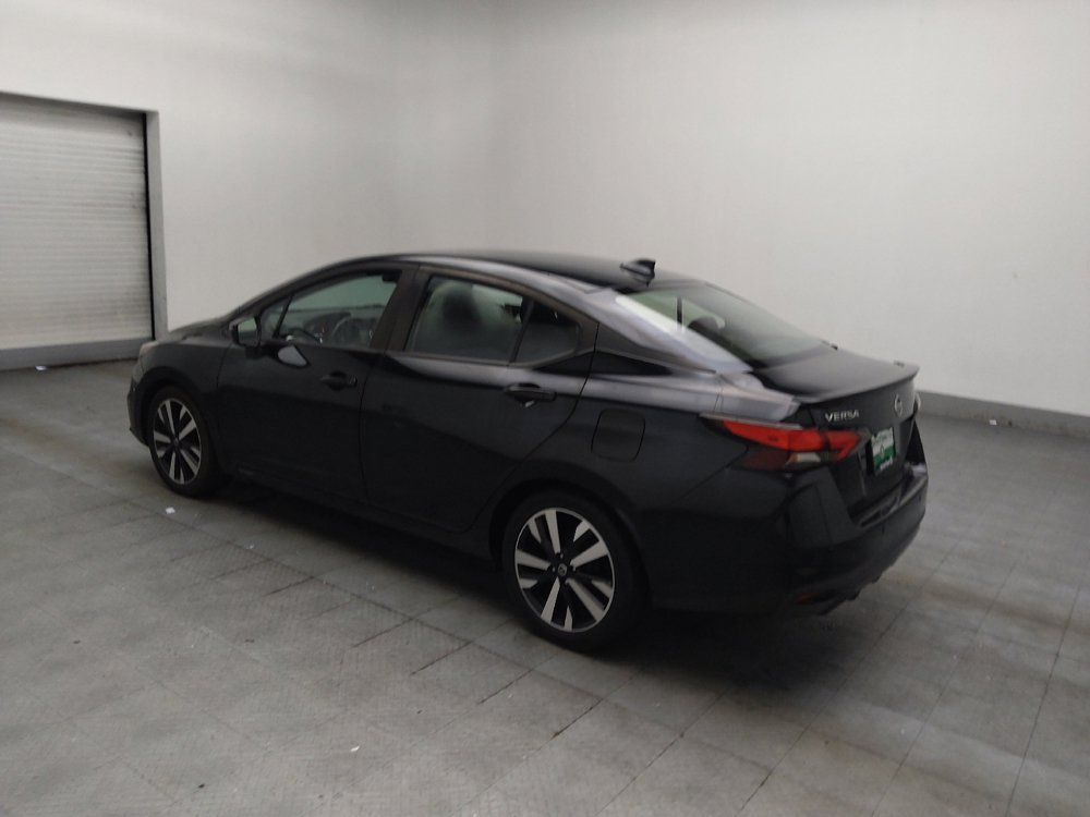Used 2022 Nissan Versa SR FWD image 3