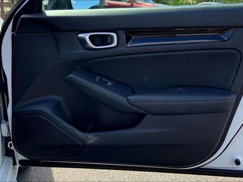 Used 2023 Honda Civic EX-L image 24