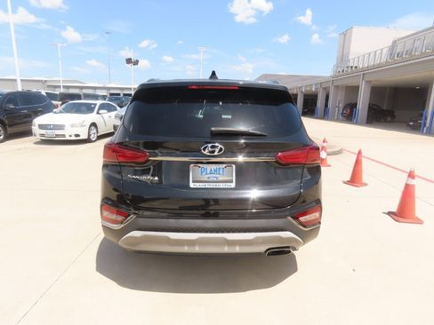 Used 2019 Hyundai Santa Fe SEL FWD image 13