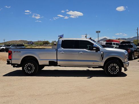 Certified 2024 Ford F350 Platinum w/ FX4 Off-Road Package AWD/4WD image 4