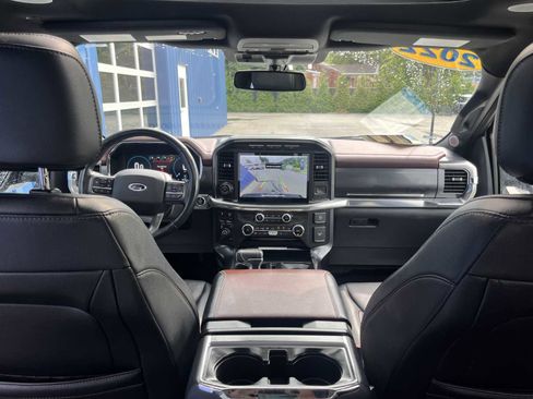 Used 2022 Ford F150 Lariat w/ Equipment Group 502A High image 16