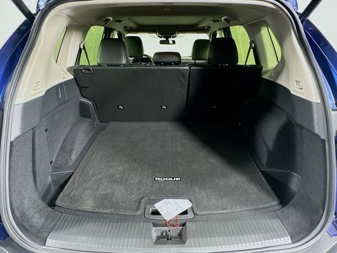 Used 2023 Nissan Rogue SV w/ SV Premium B Package FWD image 28