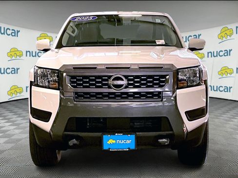 Used 2025 Nissan Frontier SV image 2