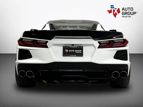 Used 2021 Chevrolet Corvette Stingray Coupe w/ Chrome Exterior Badge Package RWD image 7