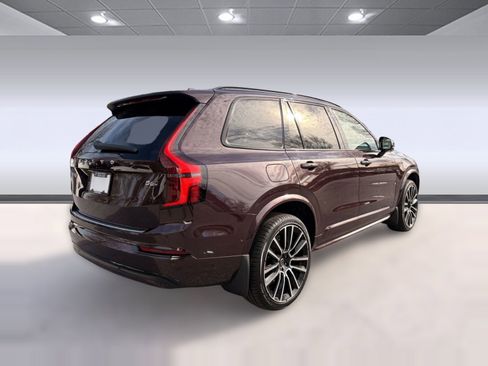 New 2026 Volvo XC90 B6 Ultra w/ Protection Package image 9