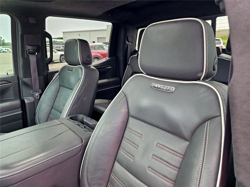 Used 2024 GMC Sierra 1500 AT4X AWD/4WD image 19