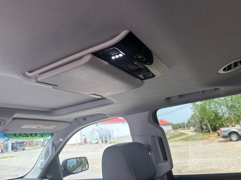 Used 2020 GMC Yukon Denali w/ Denali Ultimate Package AWD/4WD image 37