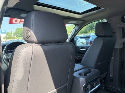 Used 2022 GMC Sierra 1500 Denali w/ Technology Package AWD/4WD image 31