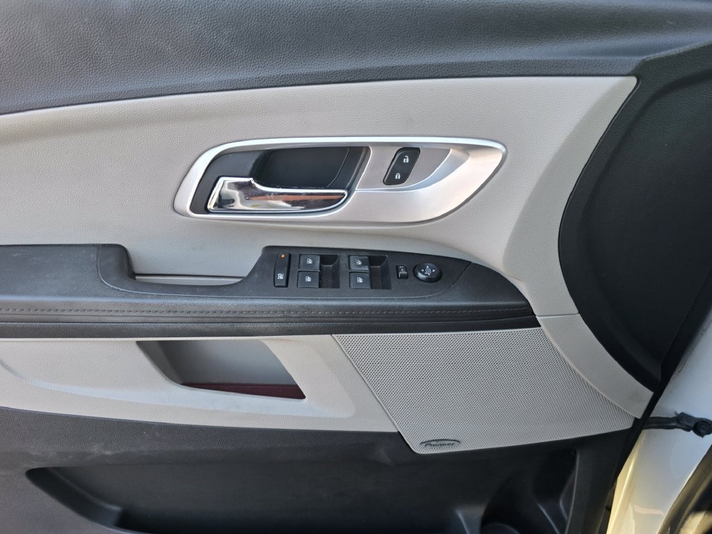 Certified 2017 Chevrolet Equinox Premier w/ Enhanced Convenience Package FWD image 23