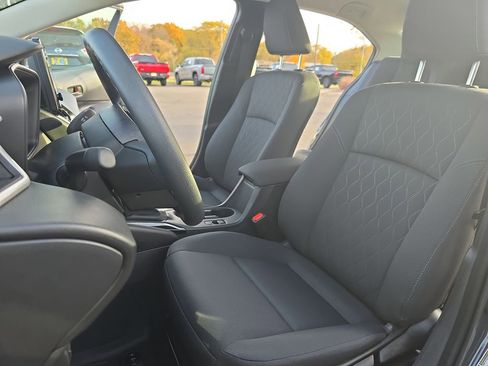 Used 2025 Toyota Corolla LE image 15
