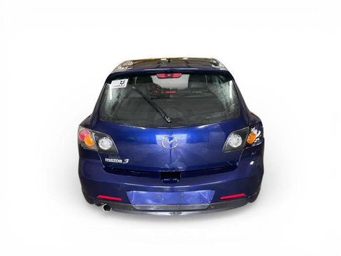 Used 2004 MAZDA MAZDA3 s w/ Moonroof & 6-CD Pkg image 4