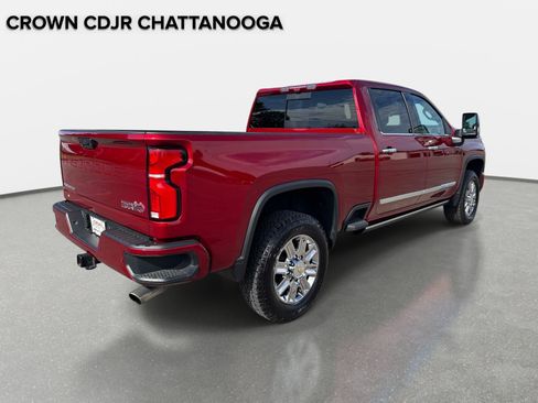 Used 2026 Chevrolet Silverado 2500 High Country w/ High Country Premium Package AWD/4WD image 5