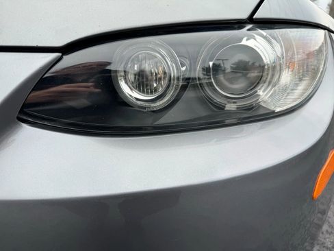 Used 2009 BMW M3 Convertible 2D image 19