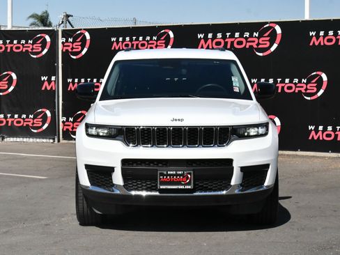 Used 2023 Jeep Grand Cherokee L Laredo AWD/4WD image 2