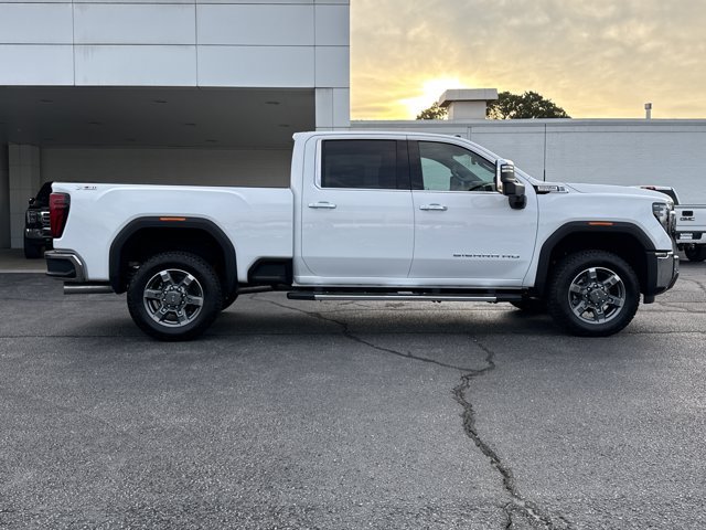 New 2026 GMC Sierra 2500 SLT w/ SLT Premium Package AWD/4WD image 2