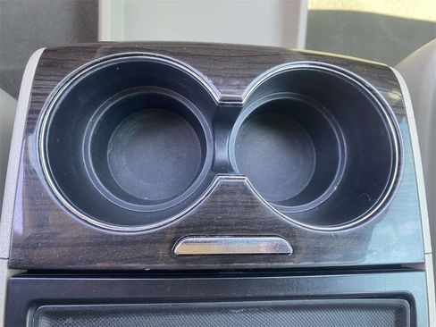 Used 2020 Toyota Sienna XLE image 25