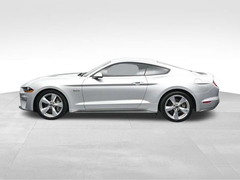 Used 2019 Ford Mustang GT Premium w/ Equipment Group 401A RWD image 2