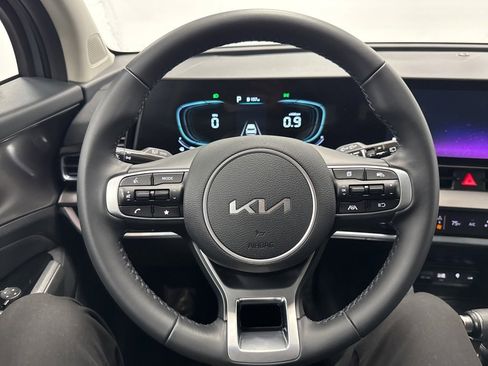 Used 2023 Kia Sportage EX image 14