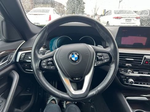 Used 2018 BMW 530i image 12