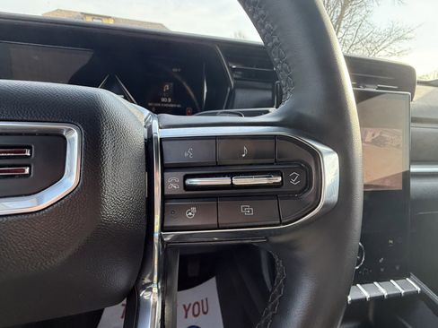 Used 2025 GMC Terrain Elevation image 14