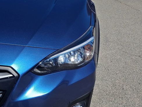 Used 2019 Subaru Crosstrek 2.0i Premium image 10