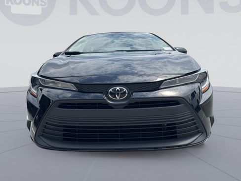 Used 2024 Toyota Corolla LE FWD image 2